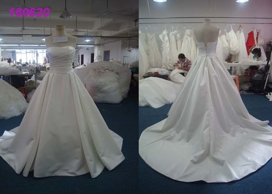 Ivory Satin High Fashion Wedding Dress , Strapless Design Ivory Wedding Dresses