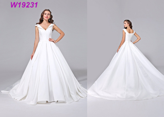 Vintage Style V Neck Female Wedding Dress With Long Court Train Customized Color