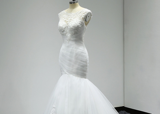Fashion Ruffles Mermaid Style Wedding Dress With Long Fish Tail Body Slimming