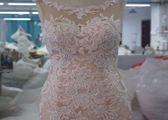 Lovely Lace Multi Colored Wedding Gowns Column Embroidered Celebrity Mermaid