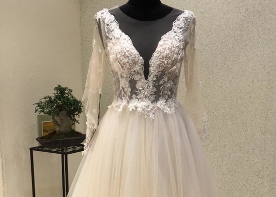 Ivory Long Sleeve Bridal Ball Gowns For Woman Boned And Hidden Bust Support
