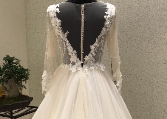 Ivory Long Sleeve Bridal Ball Gowns For Woman Boned And Hidden Bust Support