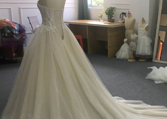 A - Line Wedding Wear Dresses Strapless Appliques Princess Bridal Gown
