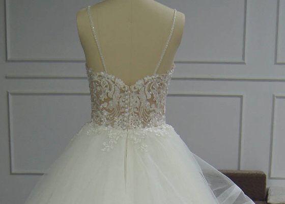 Sexy Neck A Line Ball Gown Wedding Dress Graceful Appliques Pleated Princess Bridal Gown