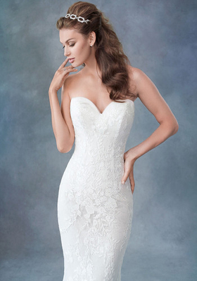 Embroidered Lace / Tulle / English Net Mermaid Style Wedding Dress Detachable Cap Sleeve